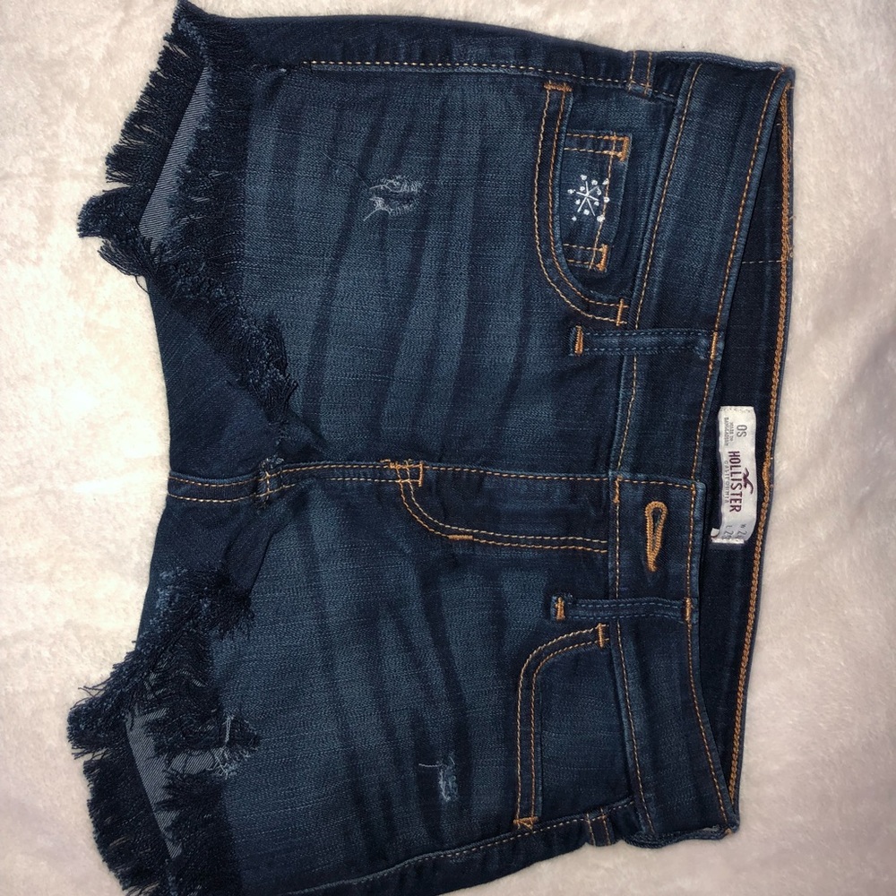 Hollister dark blue shorts